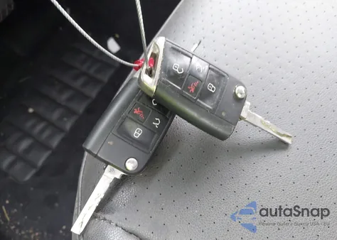 2020 Volkswagen Tiguan 2.0T Se/2.0T Se R-Line Black/2.0T Sel from USA, damaged, VIN 3VV2B7AX5LM089137